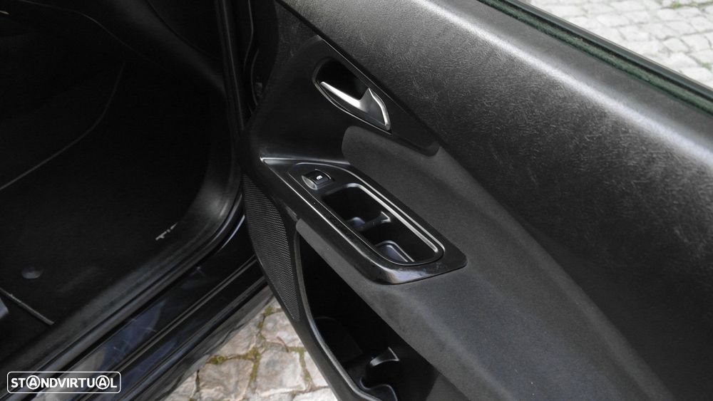 Fiat Tipo Station Wagon 1.3 M-Jet Easy - 23