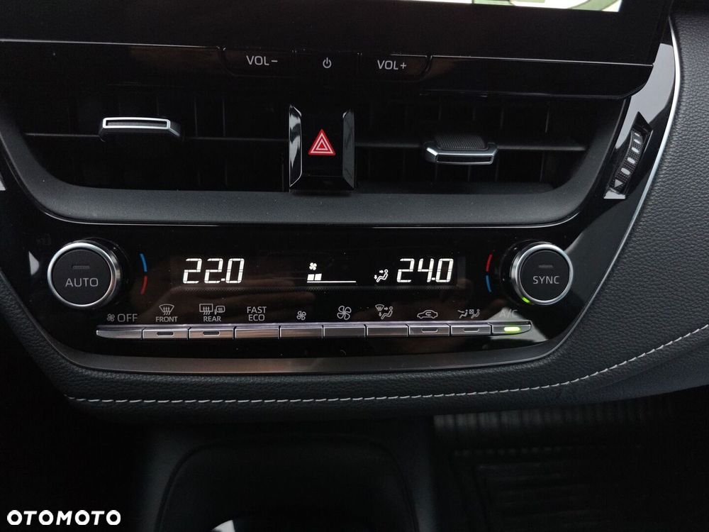 Toyota Corolla 1.8 Hybrid Comfort - 24