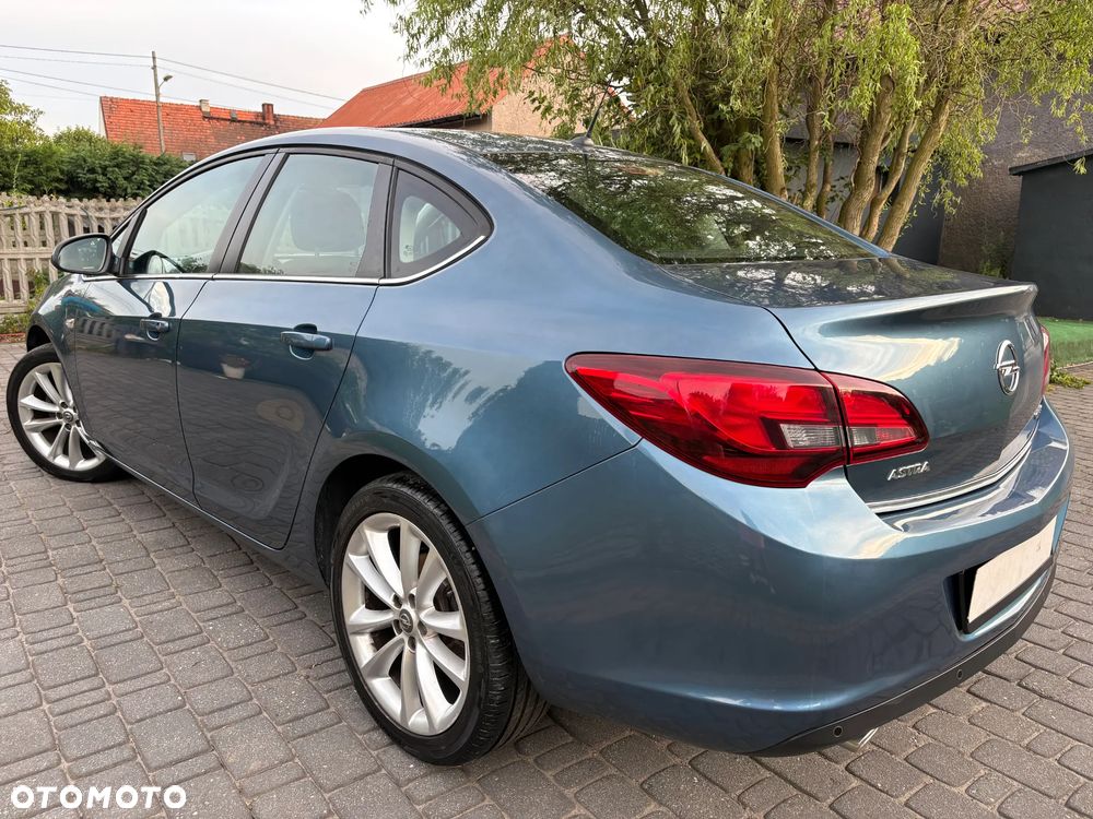 Opel Astra 1.4 Turbo Active - 28