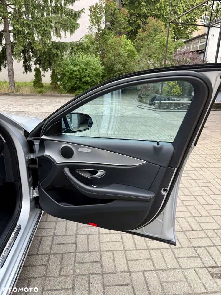 Mercedes-Benz Klasa E 220 d Business Edition 9G-TRONIC - 11
