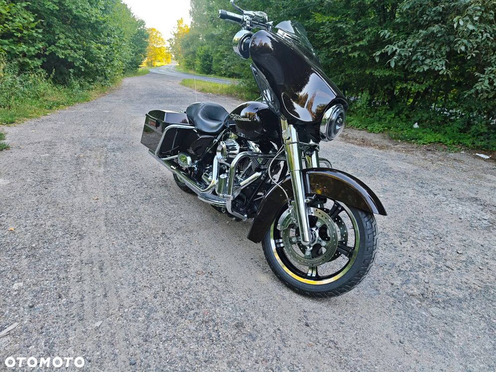 Harley-Davidson Touring Street Glide - 3