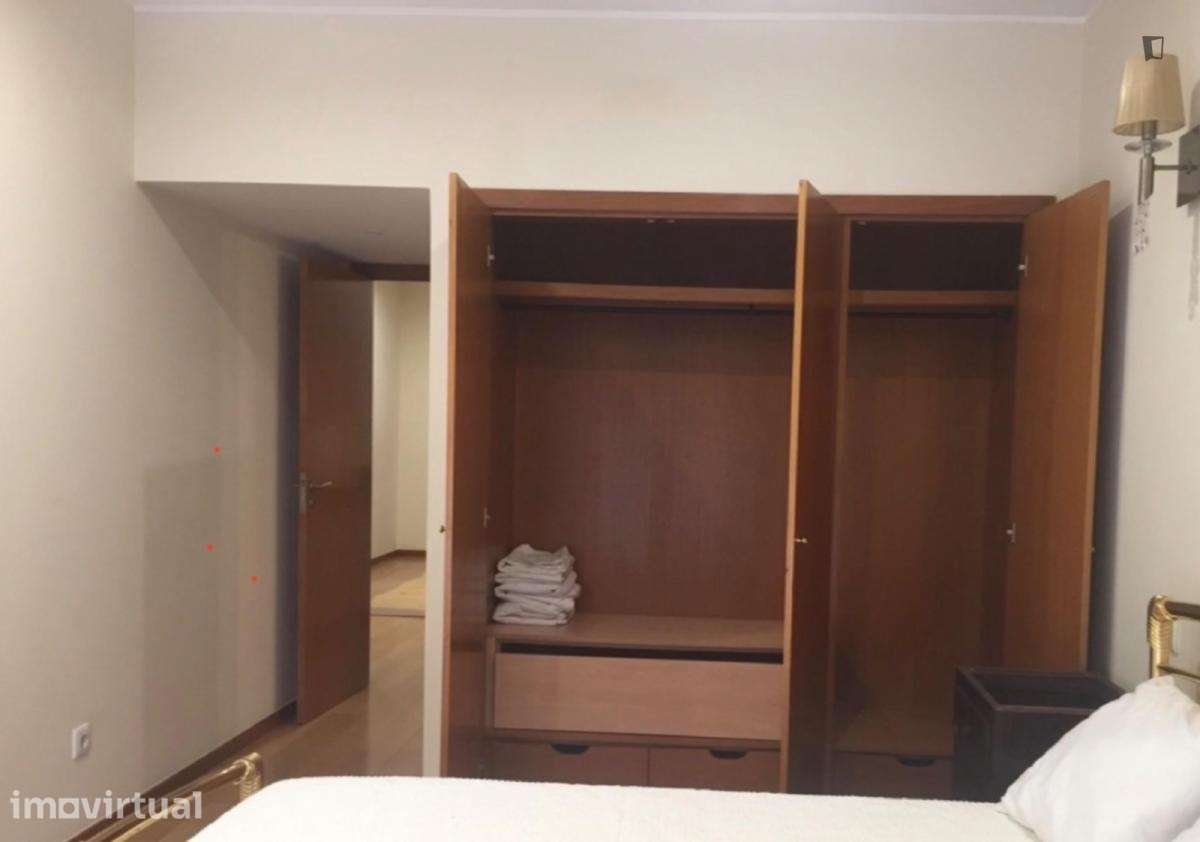 Apartamento com 2 quartos - localizado em Guimaraes - Grande imagem: 3/29