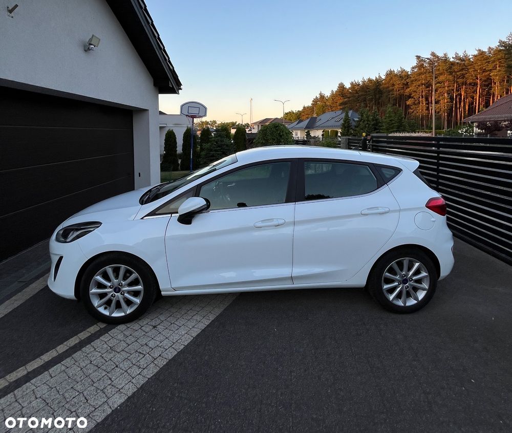 Ford Fiesta - 17
