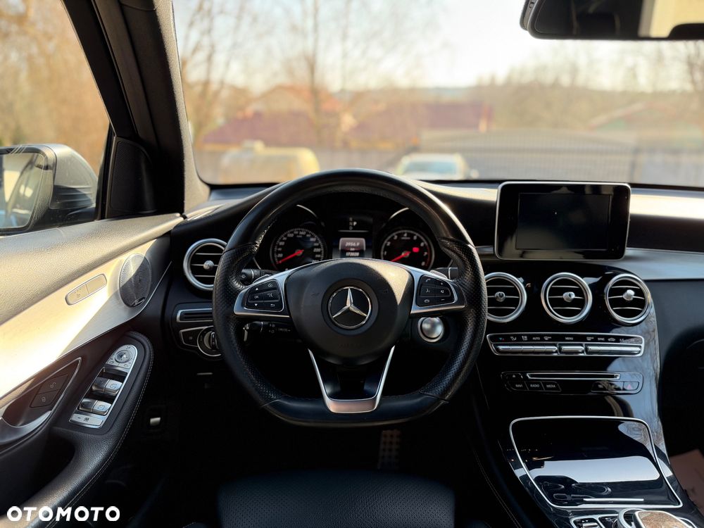 Mercedes-Benz GLC - 19