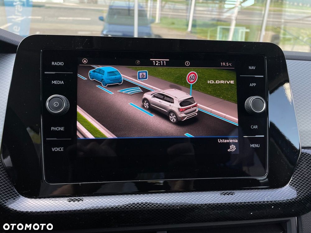 Volkswagen T-Cross 1.0 TSI Life Plus DSG - 23