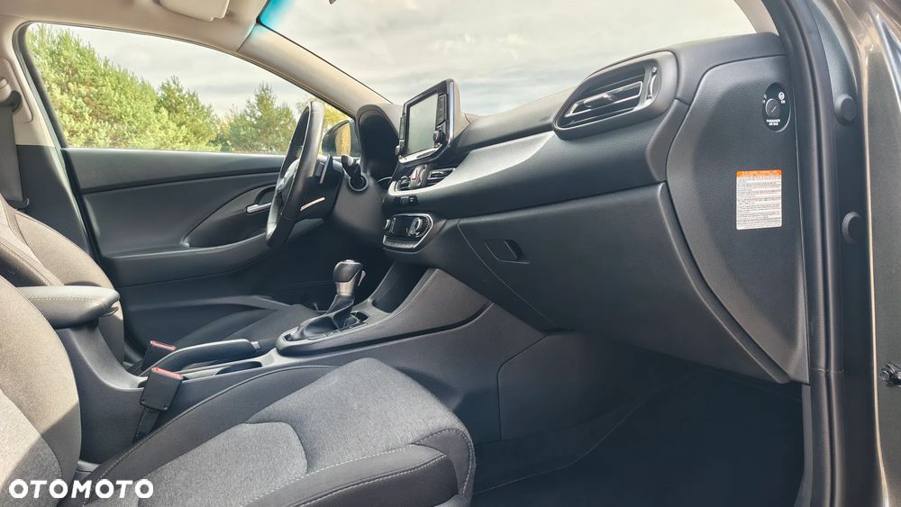 Hyundai i30 1.5 T-GDI 48V Premium DCT - 29