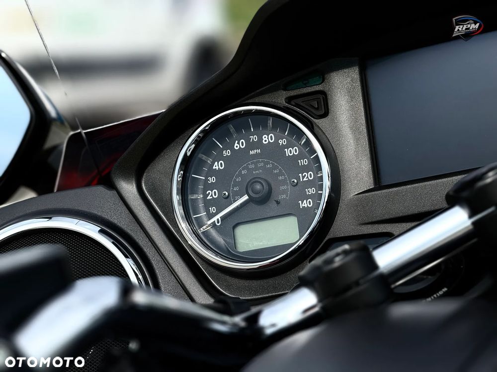 Yamaha Venture - 12