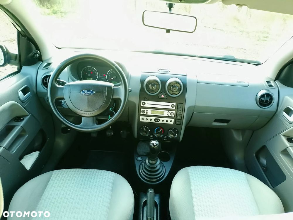 Ford Fusion 1.4 + - 23