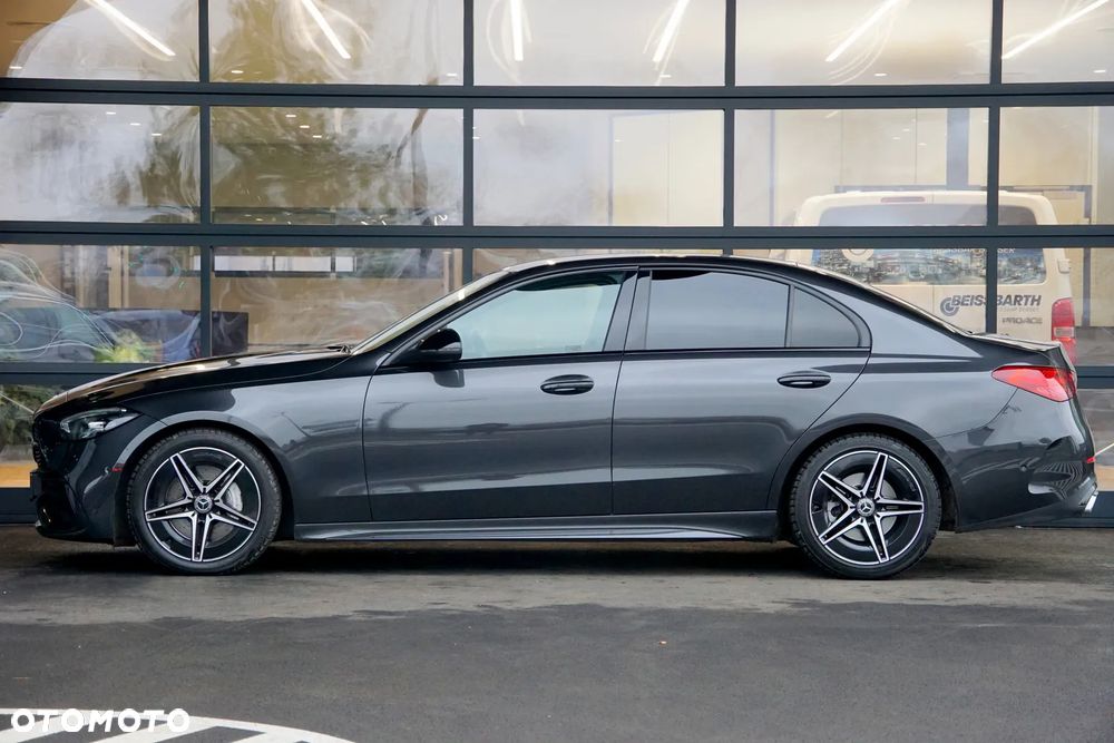 Mercedes-Benz Klasa C 180 9G-TRONIC AMG Line - 9