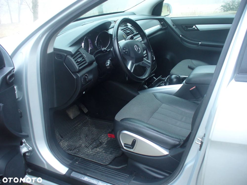 Mercedes-Benz Klasa R - 9