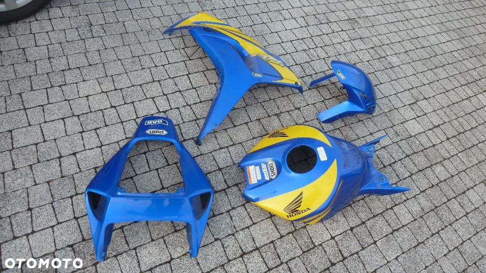 Honda CBR 1000RR 1000 SC57B nakładka bok licznik błotnik  ogon   RR - 3