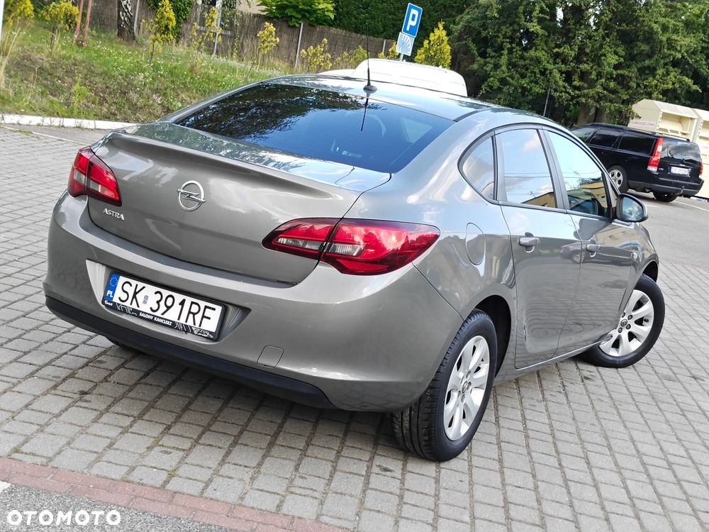 Opel Astra 1.6 Energy EU6 - 1