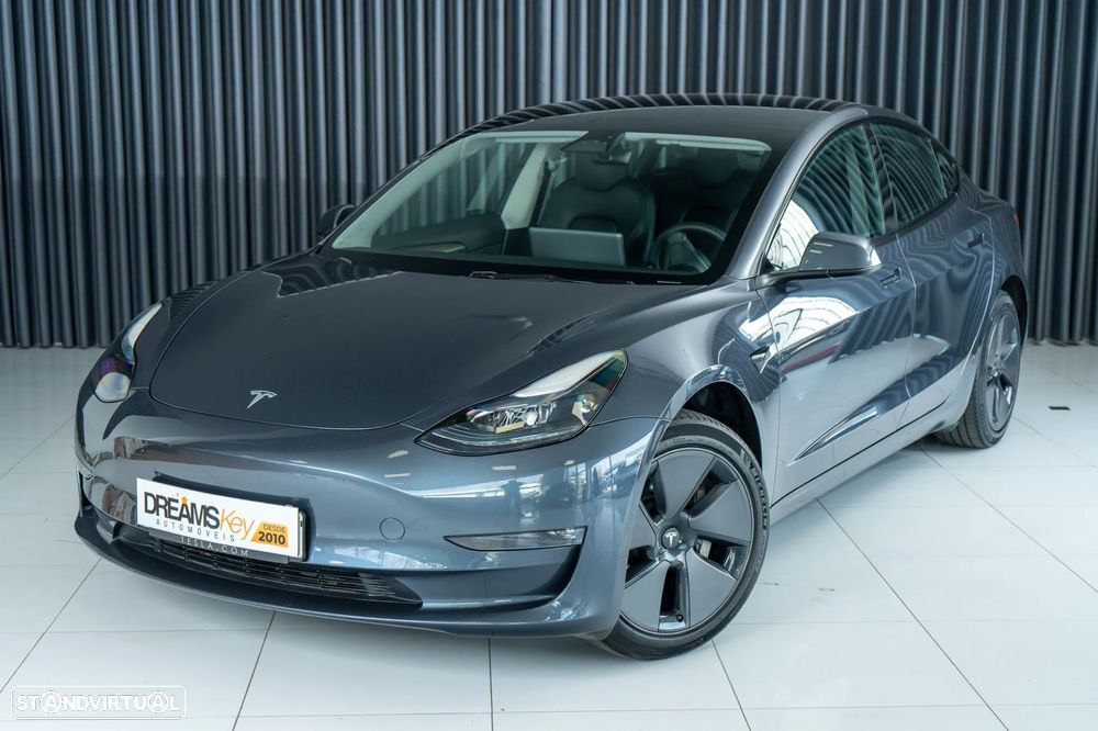Tesla Model 3 Long Range Tração Traseira - 16