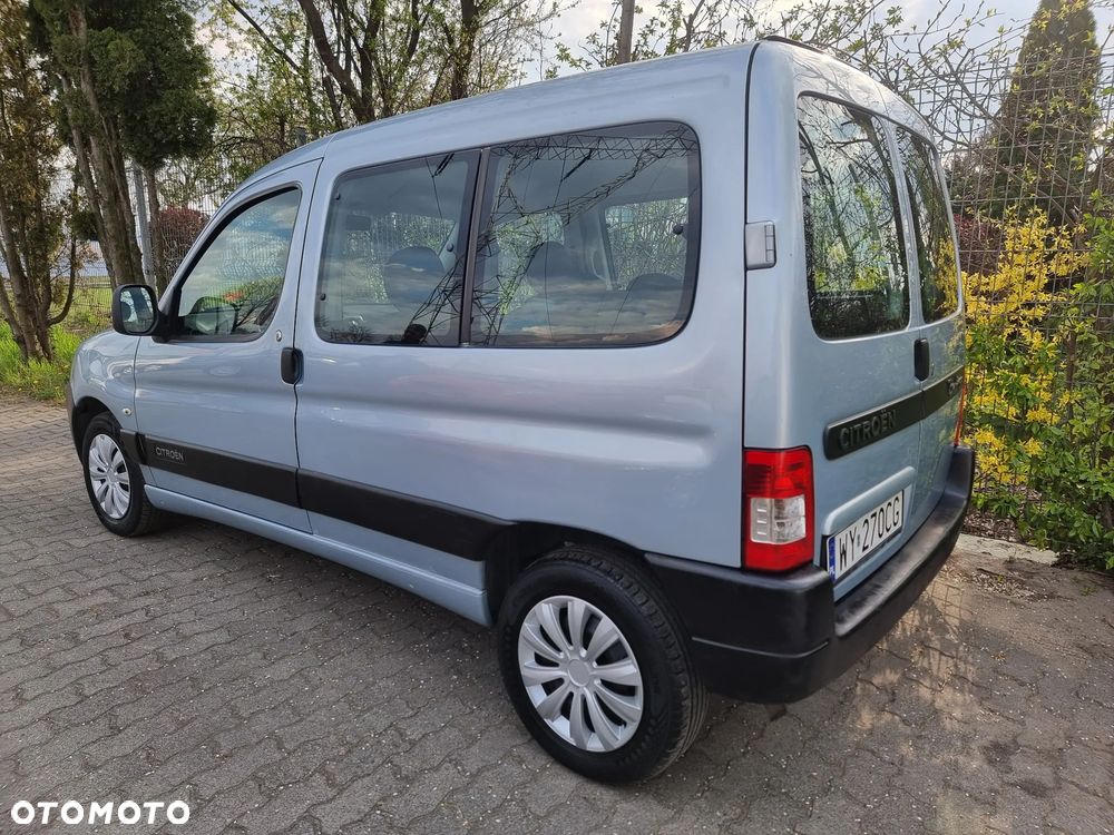 Citroën Berlingo II 1.4i First - 11