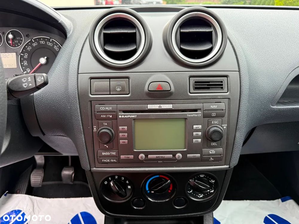 Ford Fiesta 1.3 Style - 27