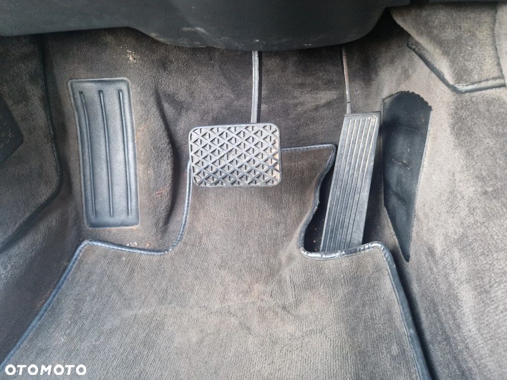 BMW Seria 5 - 16
