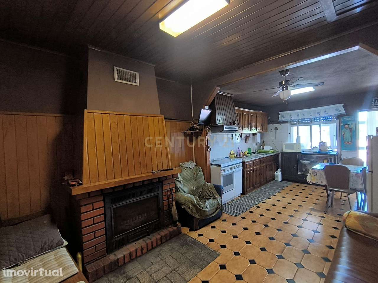 Moradia T3 para venda na aldeia de Mós, Bragança - Grande imagem: 3/11