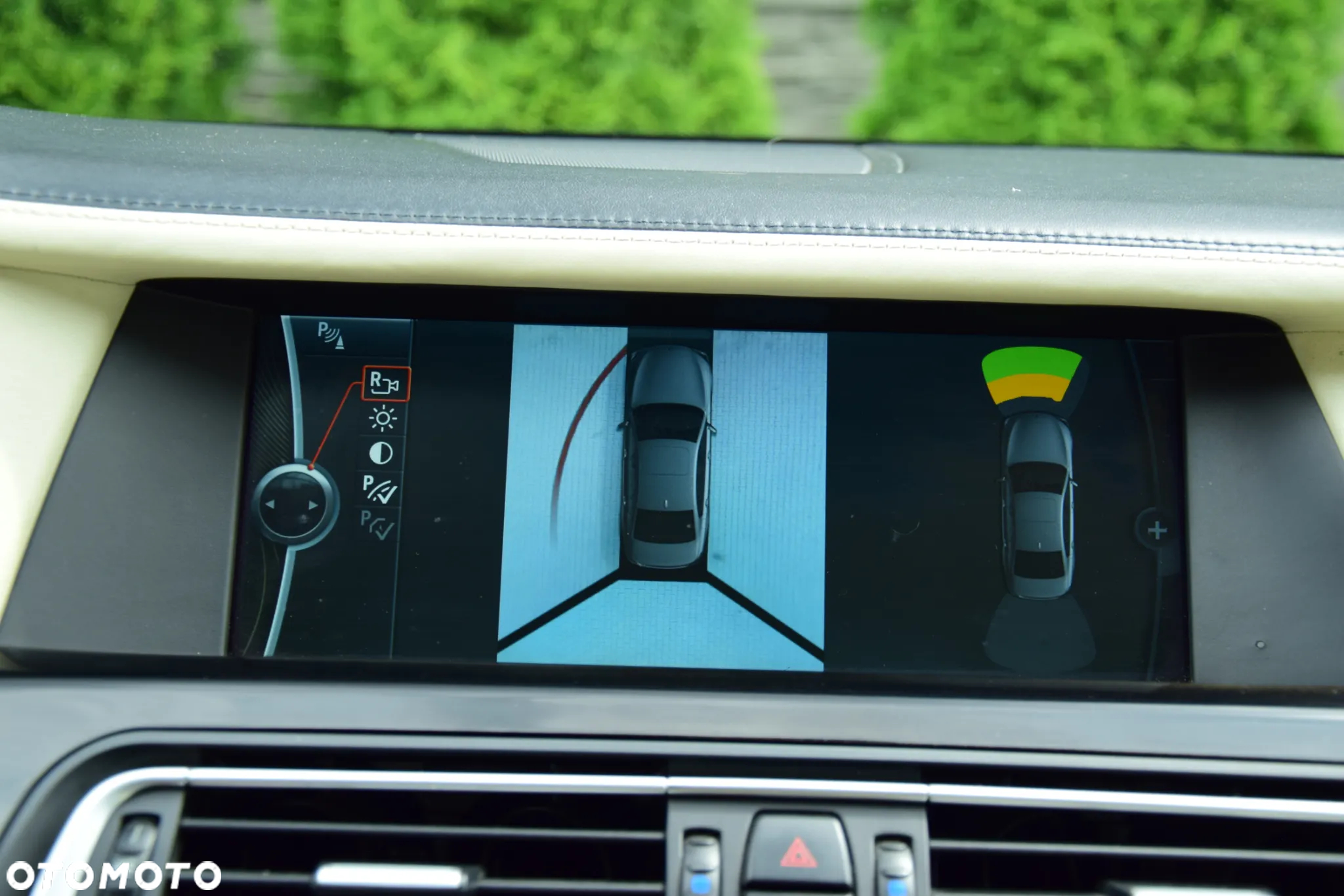 BMW Seria 7 740d - 34