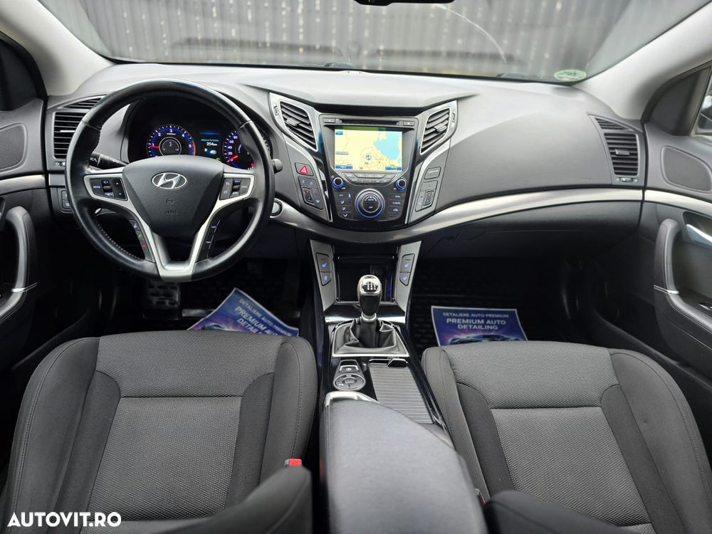 Hyundai i40 i40cw 1.7 CRDi Fifa World Cup Edition - 8