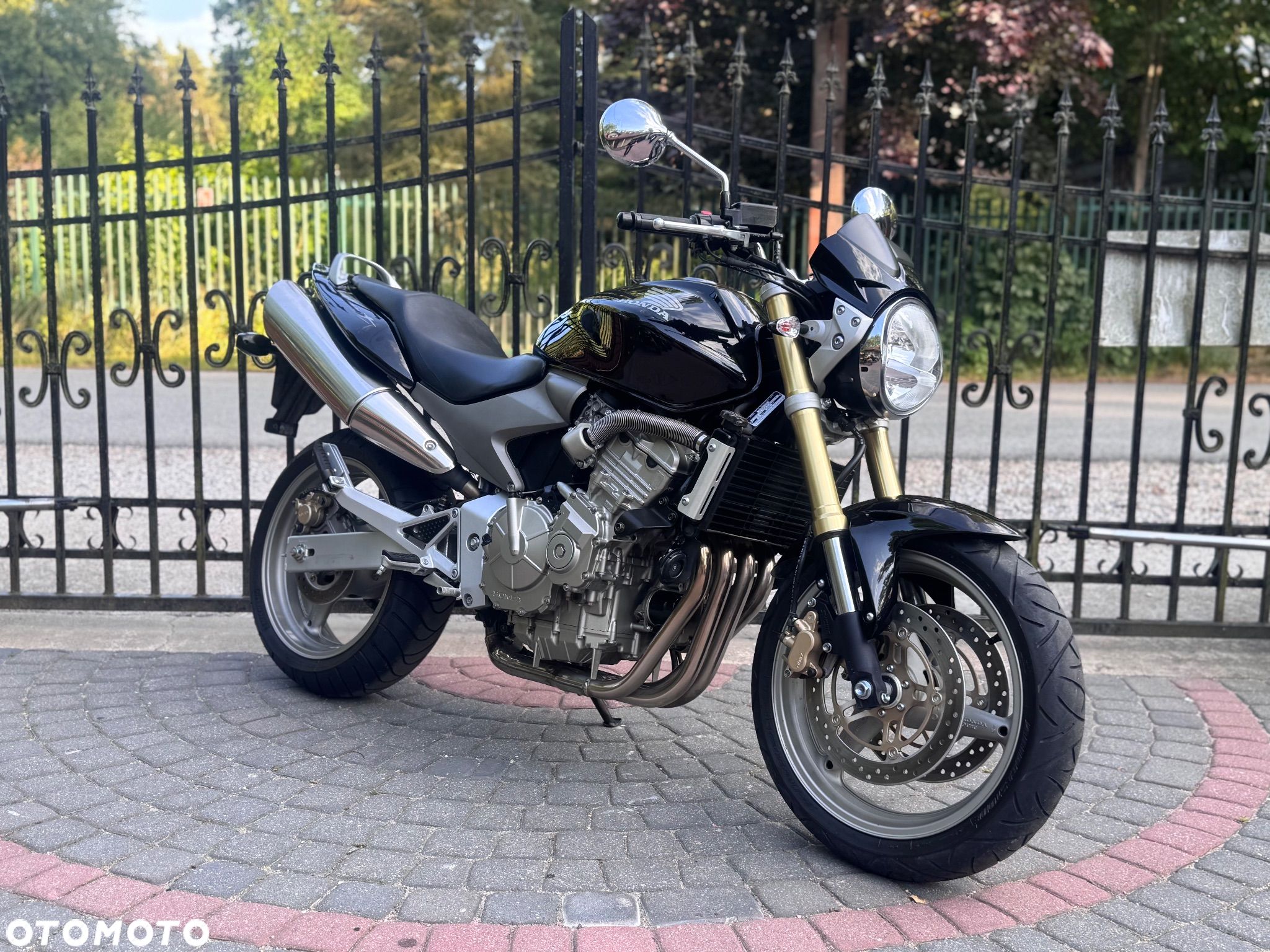 Honda CB - 1