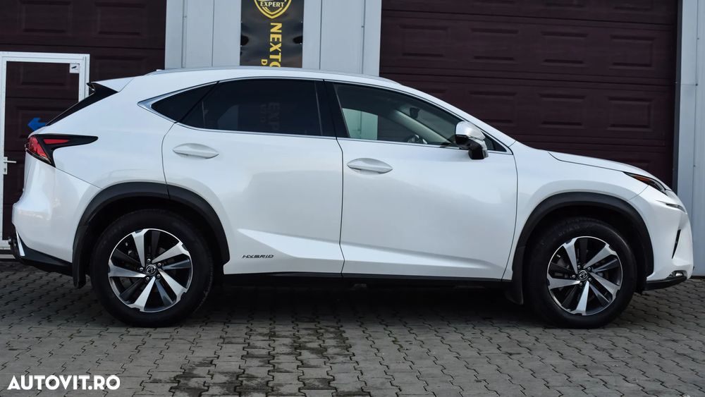 Lexus Seria NX 300h AWD Executive Plus - 12