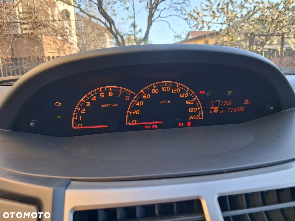 Toyota Yaris 1.33 Sol - 6