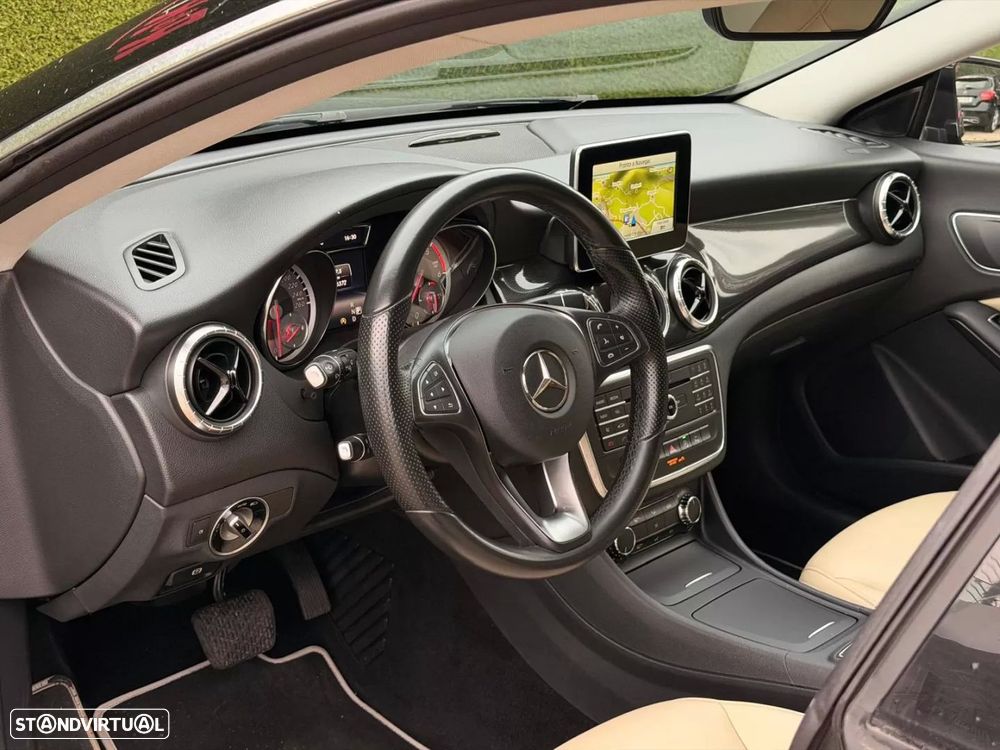 Mercedes-Benz CLA 200 d Shooting Brake Urban Aut. - 3