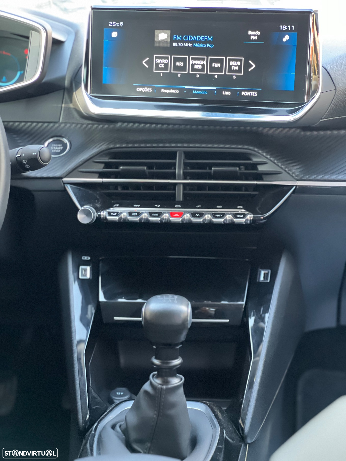Peugeot 2008 1.2 PureTech Allure - 10