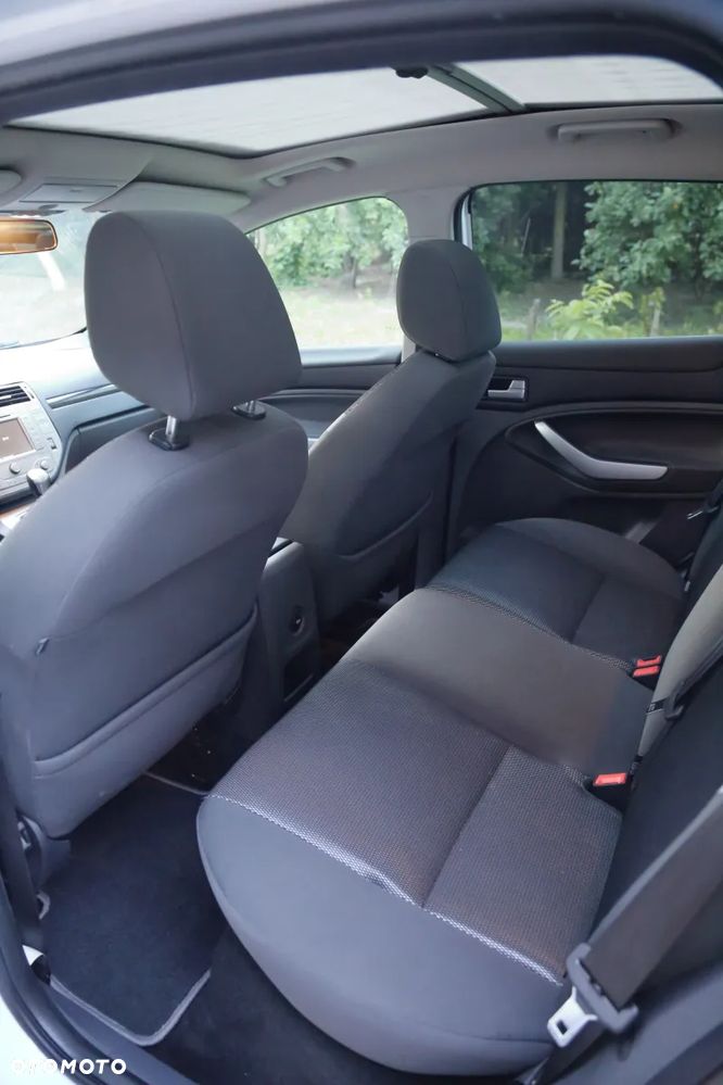 Ford Kuga 2.0 TDCi Individual FWD - 16