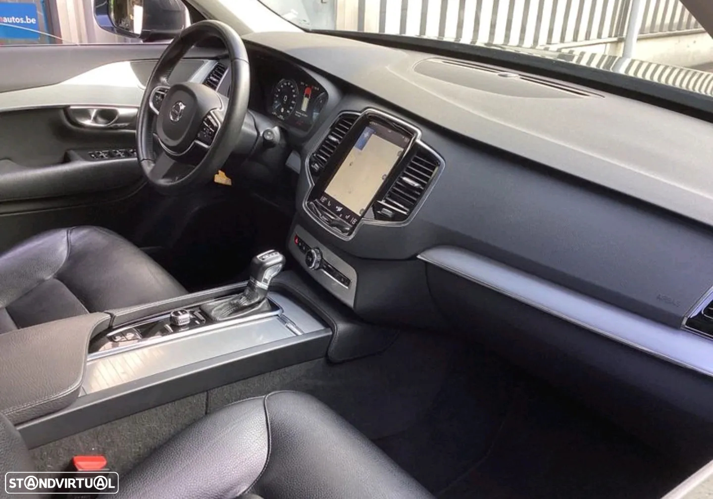Volvo XC 90 2.0 D4 R-Design - 4