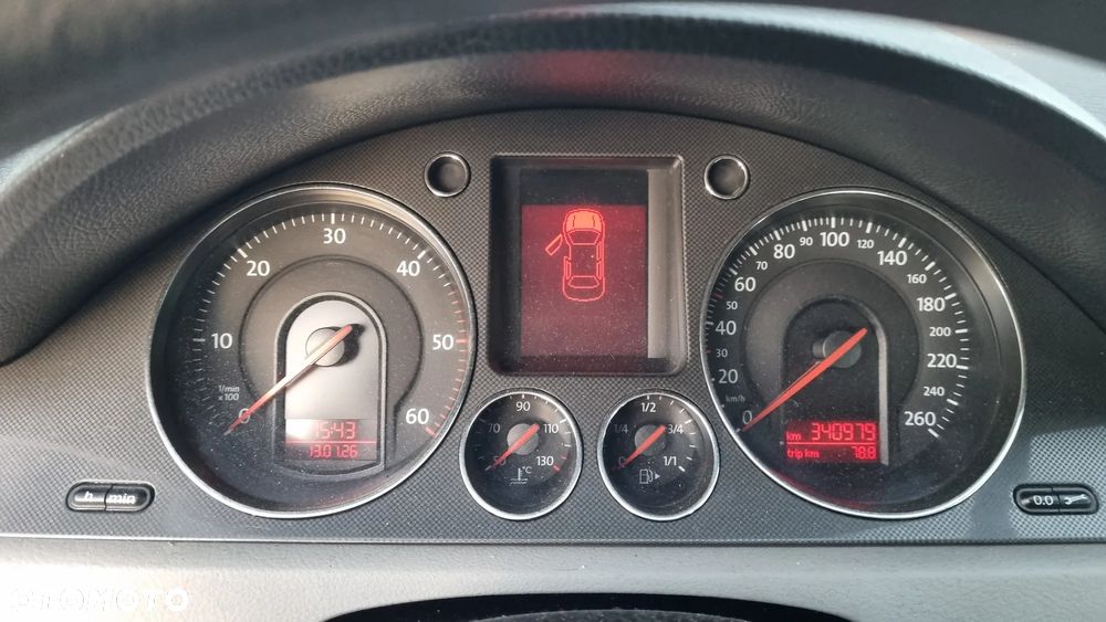 Volkswagen Passat 2.0 TDI DPF Comfortline DSG - 5