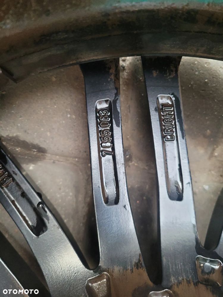 ALUFELGA BMW 8Jx19 ET30 5x112 - 1 szt - 4