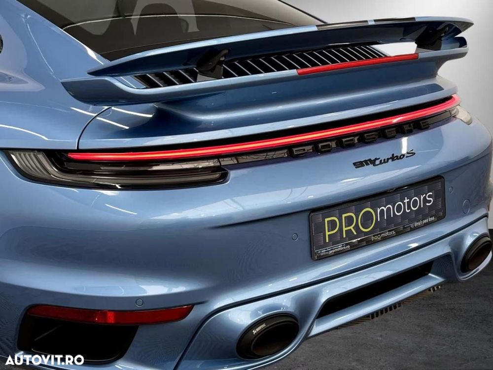 Porsche 911-TURBO-S - 7