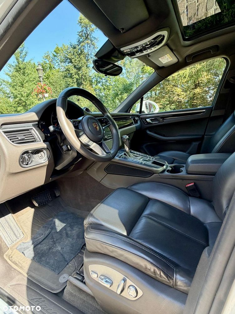 Porsche Macan Standard - 13