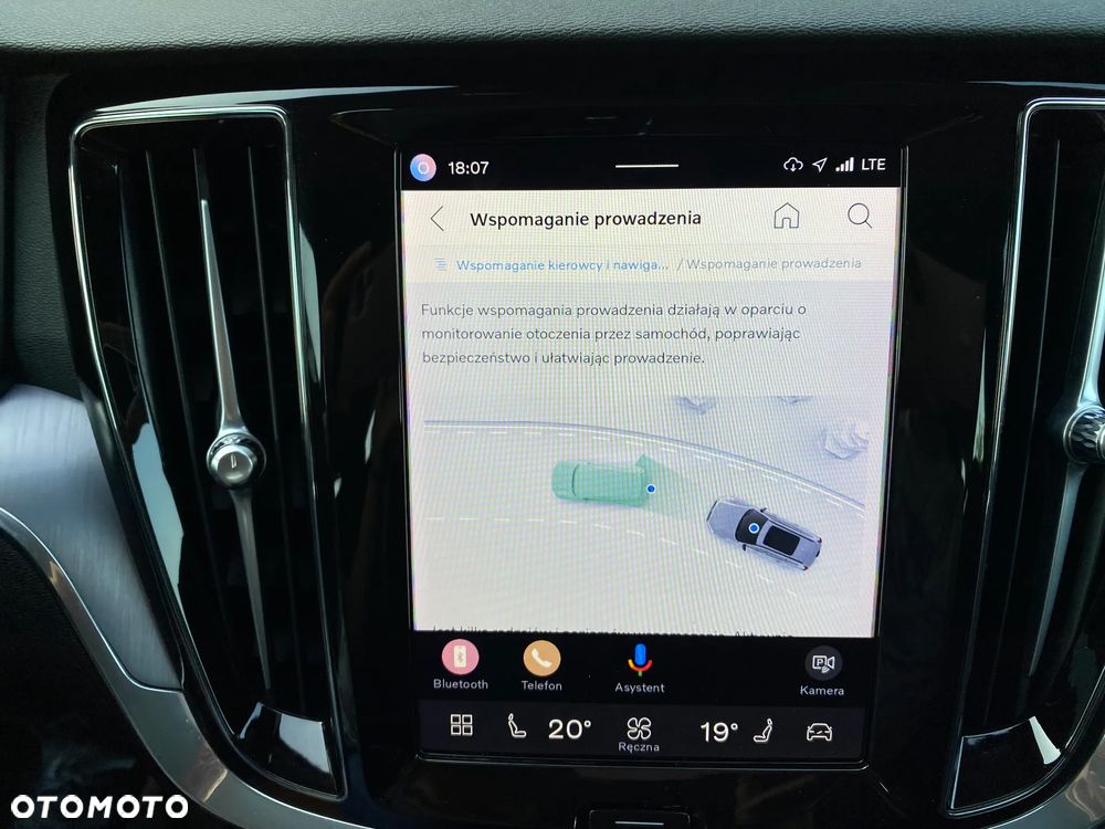 Volvo V60 B4 D Momentum Core - 26