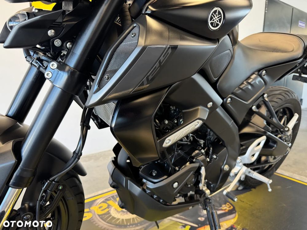 Yamaha MT - 19
