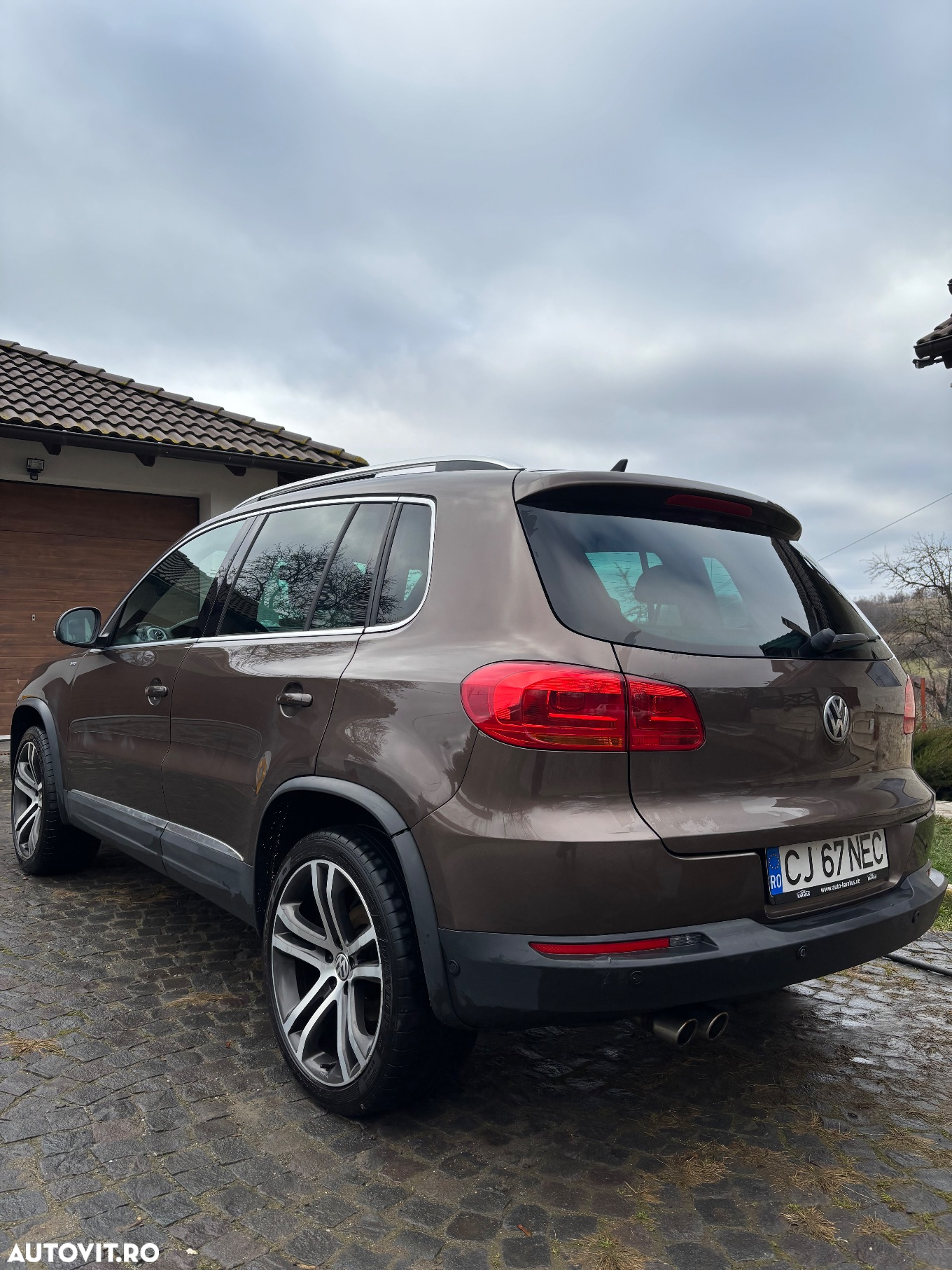 Volkswagen Tiguan 2.0 TDI DPF 4Motion BlueMotion Technology DSG Cup Track & Style - 4