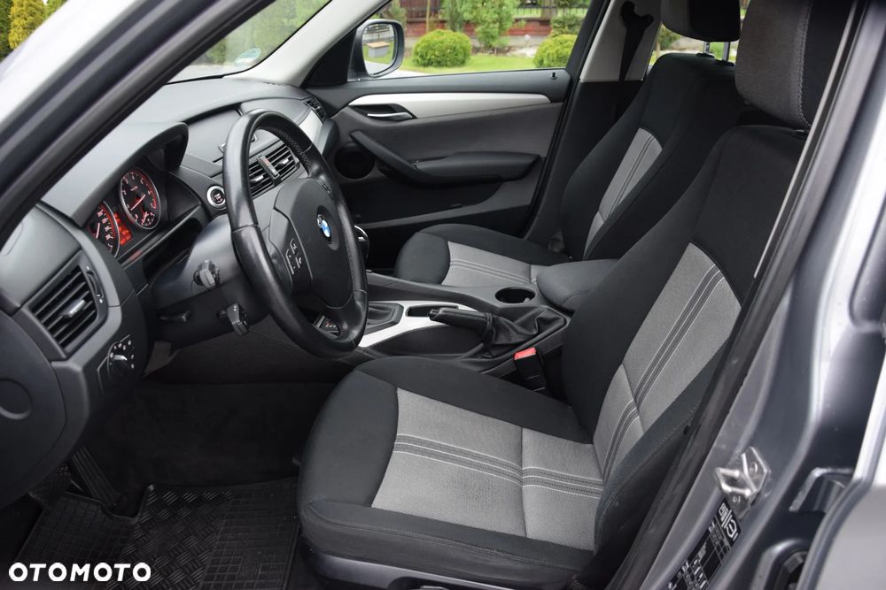 BMW X1 sDrive18i - 13