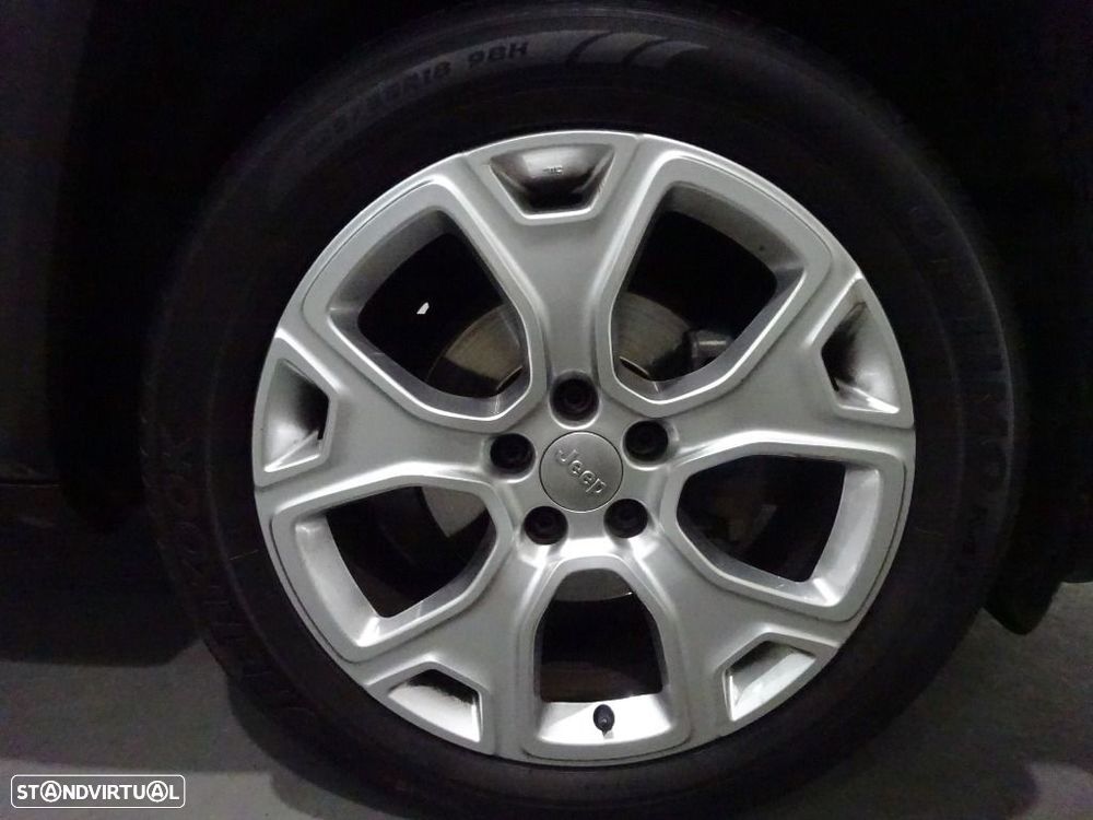 Jeep Renegade 1.0 T Limited - 37