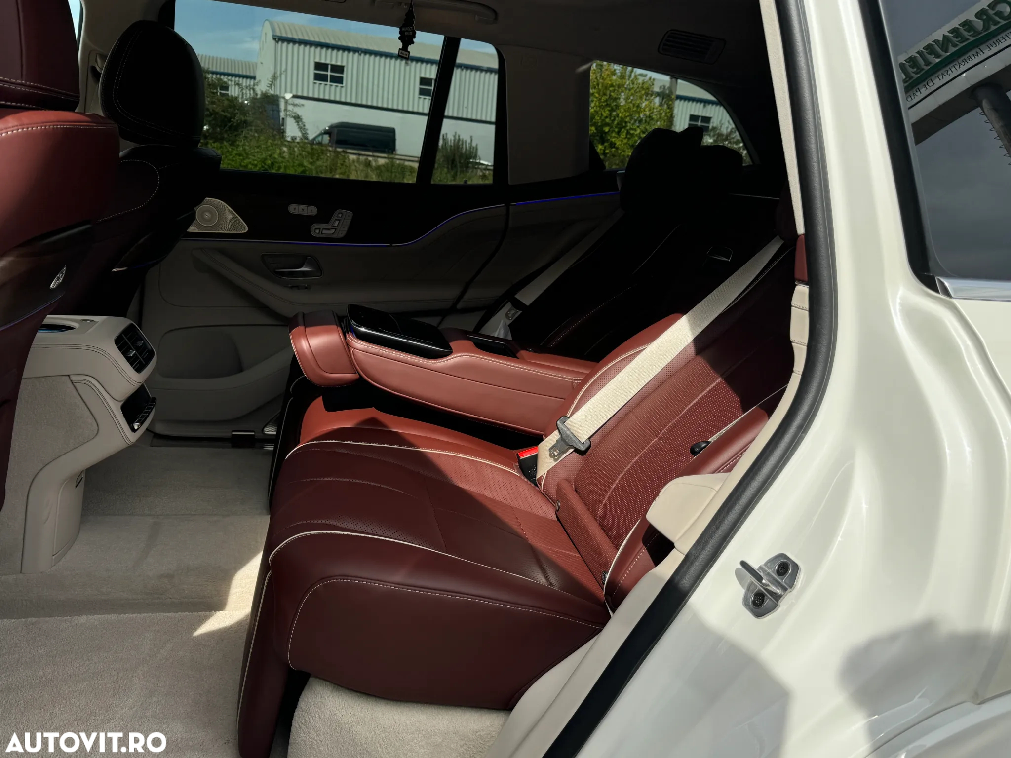 Mercedes-Benz GLS Maybach - 11