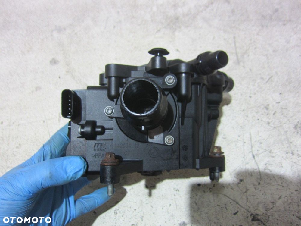 BMW X3 G01 B46 F30 F36 G20 TERMOSTAT OBUDOWA TERMOSTATU 11537644811 7644811 - 4