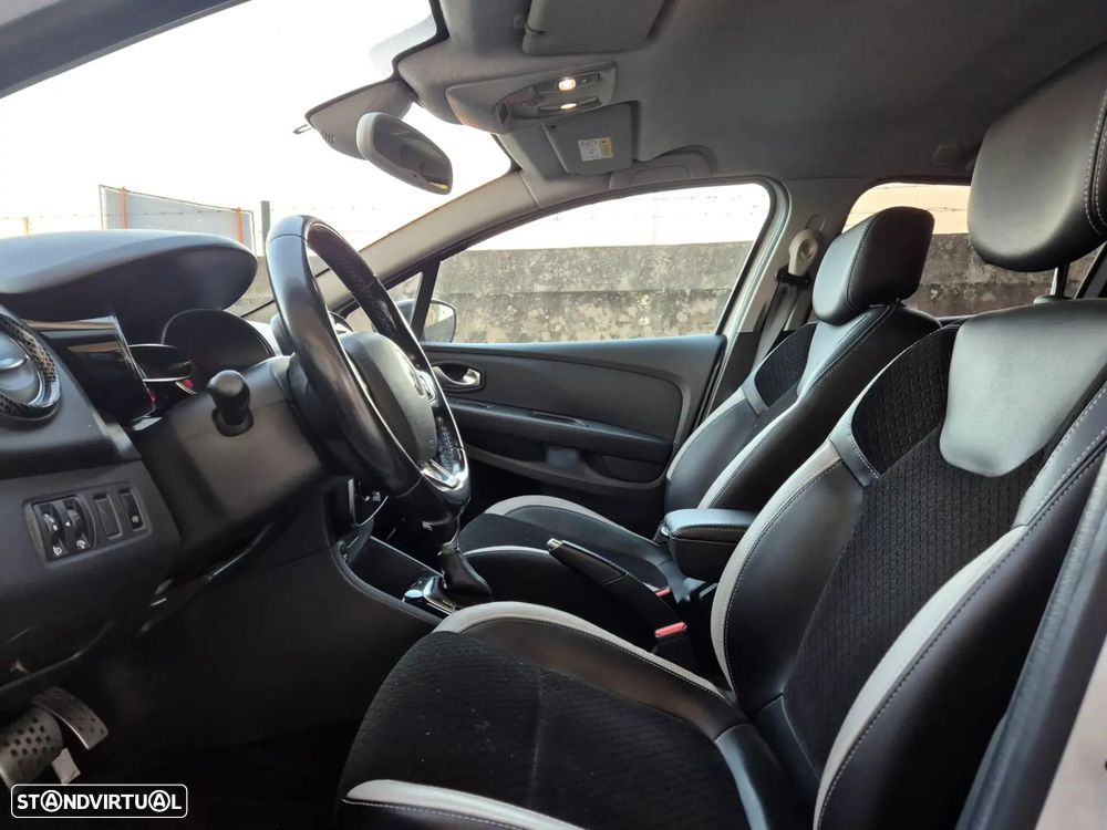 Renault Clio Sport Tourer - 12