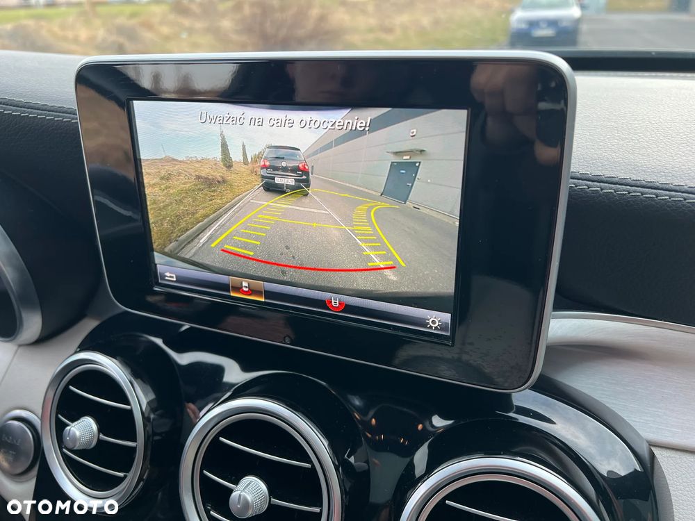 Mercedes-Benz Klasa C 300 7G-TRONIC AMG Line - 21