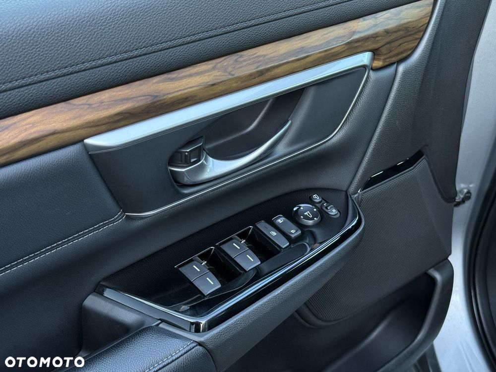 Honda CR-V 1.5 Lifestyle (Honda Connect+ / 7 os.) CVT - 18