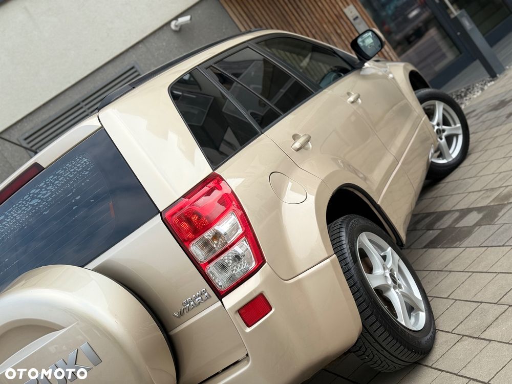 Suzuki Grand Vitara - 31