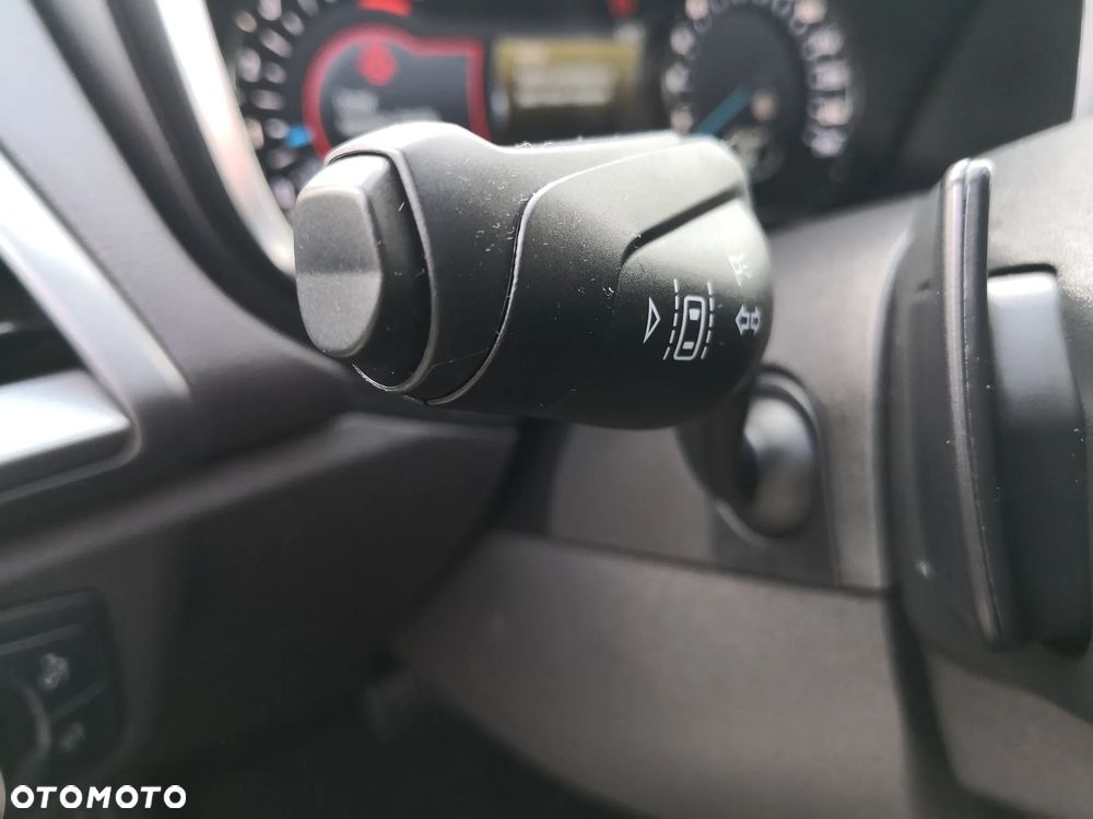 Ford Mondeo 2.0 TDCi Titanium PowerShift - 24