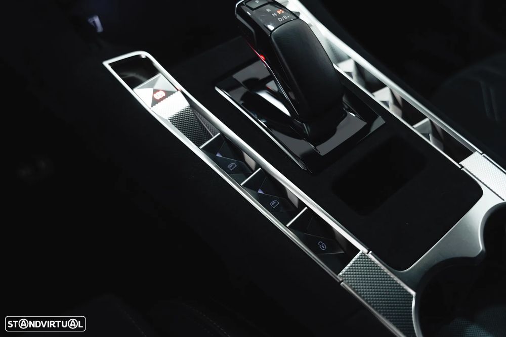 DS DS7 Crossback E-Tense Performance Line EAT8 - 35