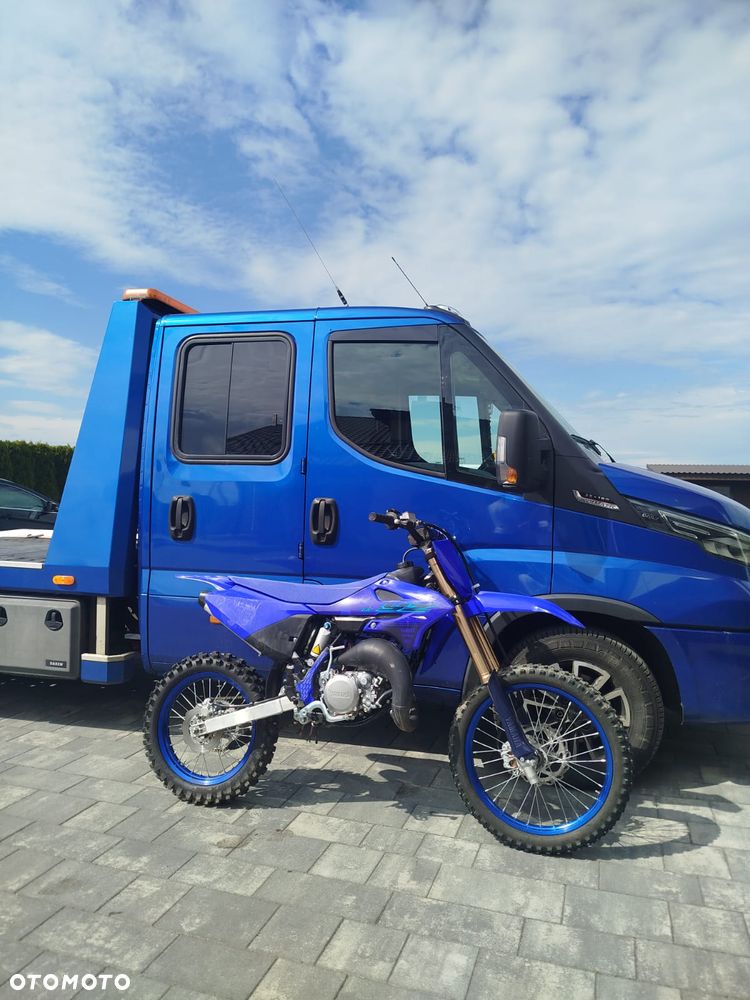 Yamaha YZ - 9
