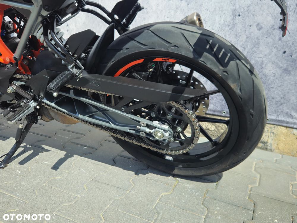 KTM Duke - 23
