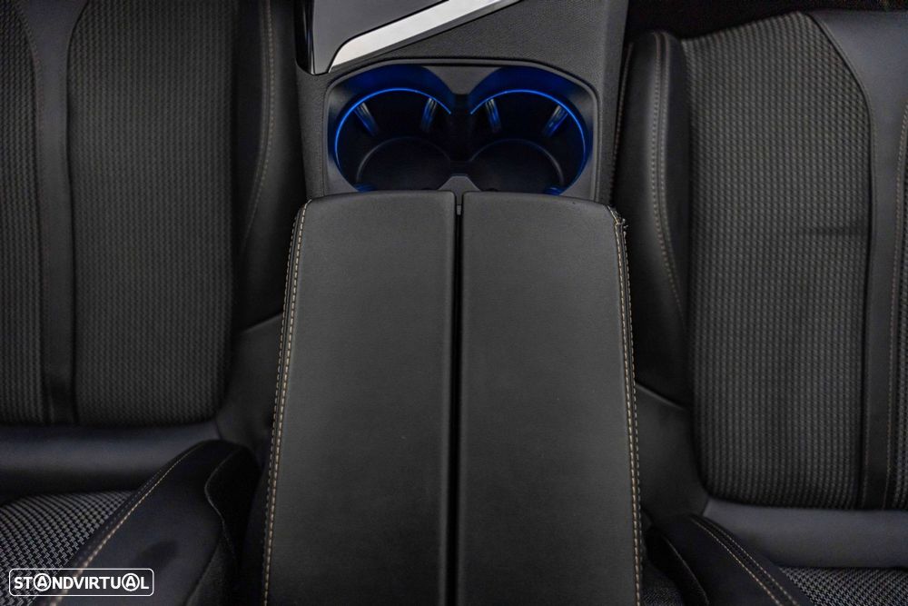 Peugeot 3008 1.6 Hybrid GT e-EAT8 - 37